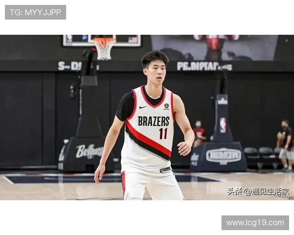 杨瀚森试训征服开拓者 主帅盛赞全场最佳 扣篮王之子无奈称难以招架(1) 杨瀚森试训征服开拓者 主帅盛赞全场最佳 扣篮王之子无奈称难以招架(1)